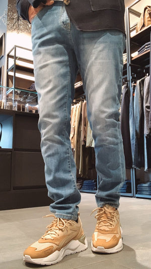 JEANS SLIM FIT UWW9631PT